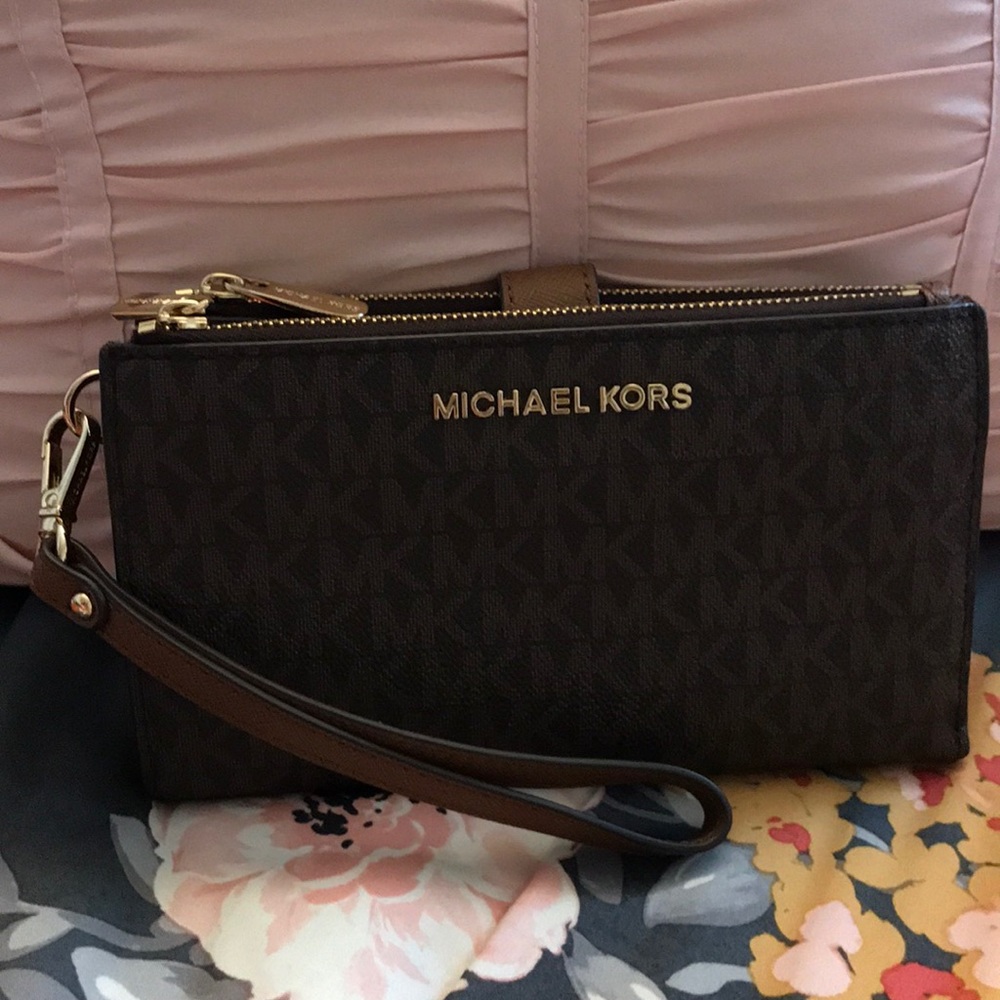 Michael Kors wristlet!